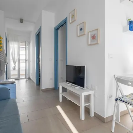 Virgilio - Moderno A 150 M Dal Mare * Tortoreto